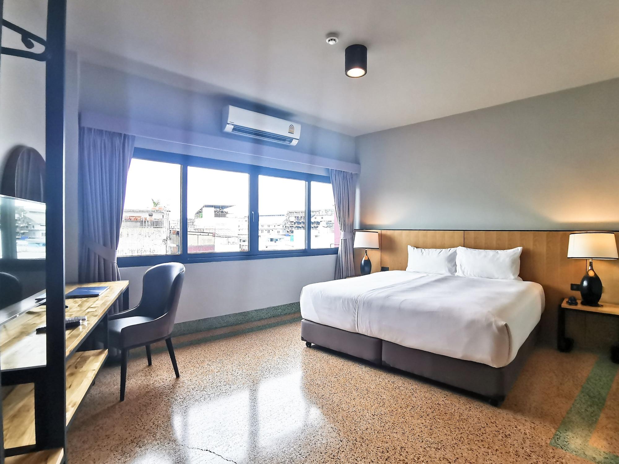 W22 By Burasari Отель 3*